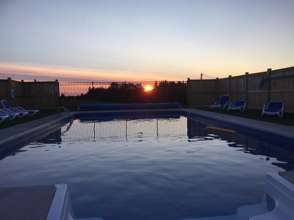 Cavendish Bosom Buddies Cottage Resort Kültér fotó